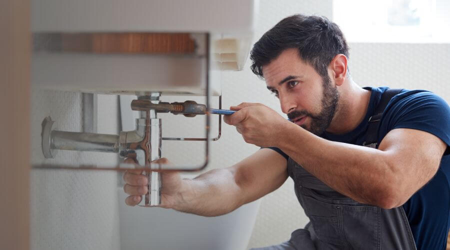 Professional sink repair services in Brewster, KS